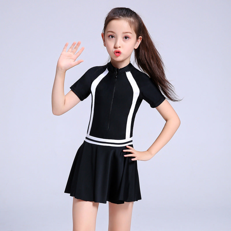 Girls’ One‑Piece Swimwear – Stylish Sun Protection & Comfort